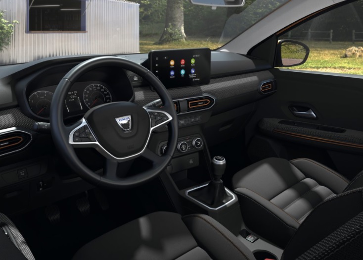 Dacia sandero donanım özellikleri ve iç tasarımı