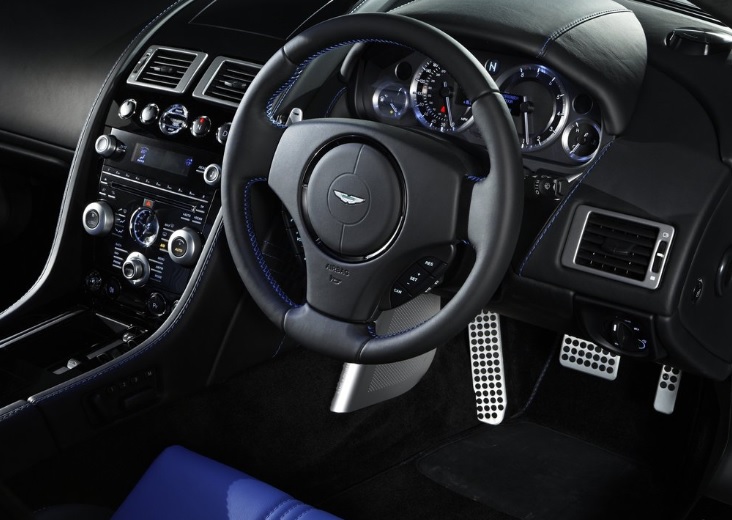 2014 Aston Martin Vantage Coupe 4.3 V8 (385 HP) Roadster Manuel Teknik Özellikler, Ölçüler ve Bagaj Hacmi