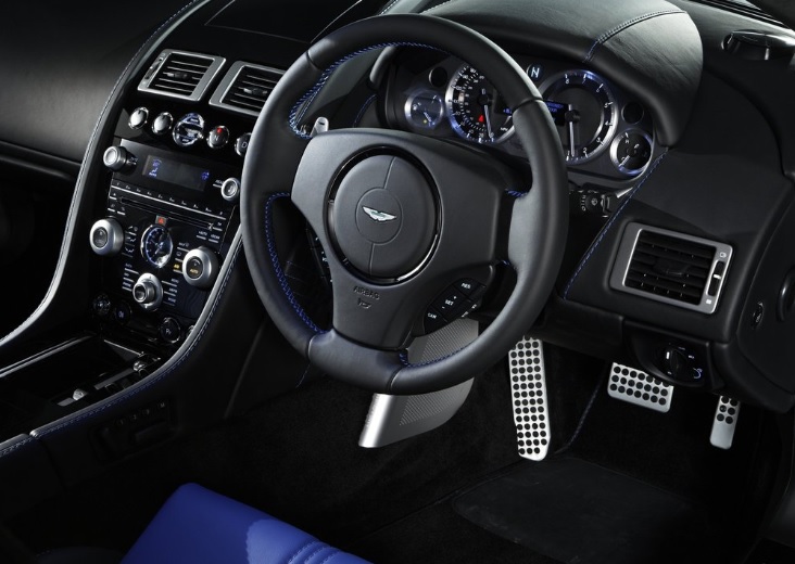 2014 Aston Martin Vantage N400 4.3 405 HP Vantage Manuel Teknik Özellikleri, Yakıt Tüketimi