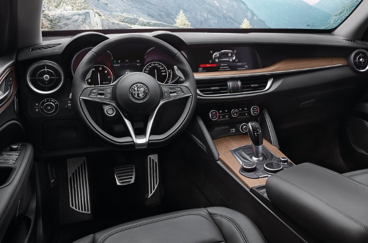 2017 Alfa Romeo Stelvio SUV 2.0 4x4 (280 HP) Veloce Otomatik Teknik Özellikler, Ölçüler ve Bagaj Hacmi