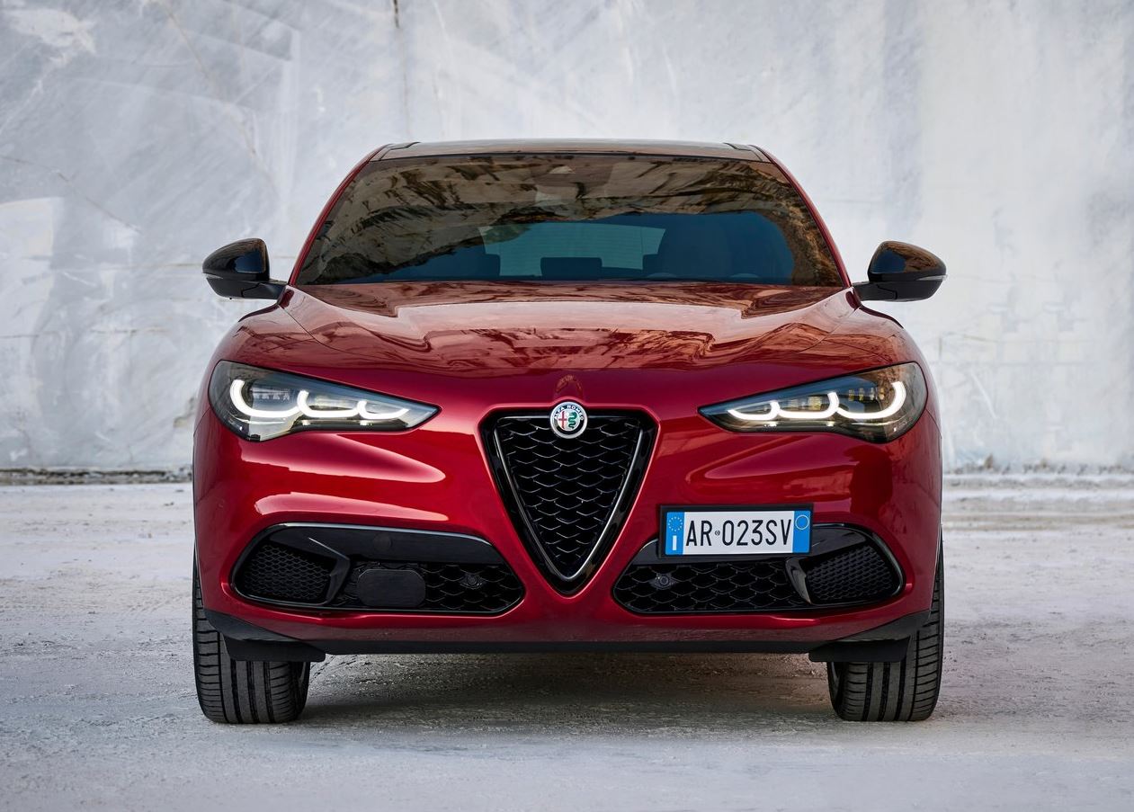 2023 Alfa Romeo Stelvio SUV 2.0 4x4 (280 HP) Veloce AT Teknik Özellikler, Ölçüler ve Bagaj Hacmi