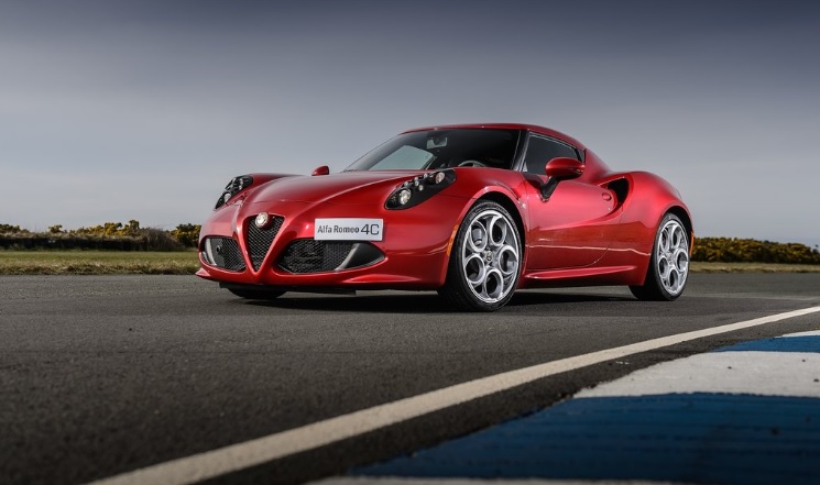 2017 Alfa Romeo 4C Hatchback 3 Kapı 1.8 (240 HP) Alfa Romeo TCT Teknik Özellikler, Ölçüler ve Bagaj Hacmi