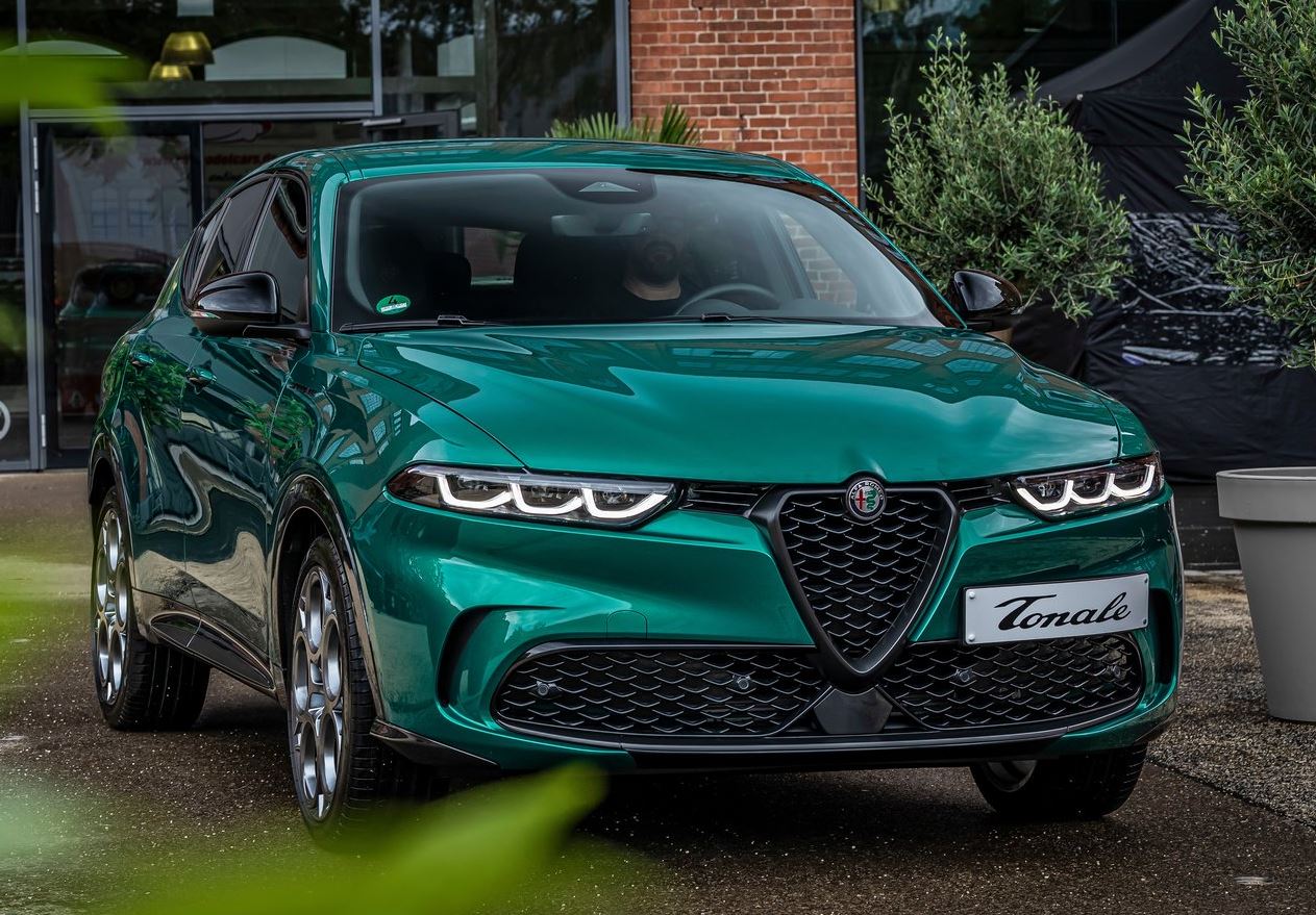 2023 Alfa Romeo Tonale SUV 1.5 Hybrid (160 HP) Veloce TCT Teknik Özellikler, Ölçüler ve Bagaj Hacmi