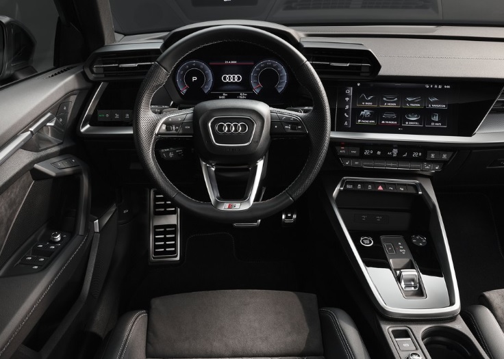 2022 Audi A3 Sedan 1.5 TFSI Advanced Karşılaştırması