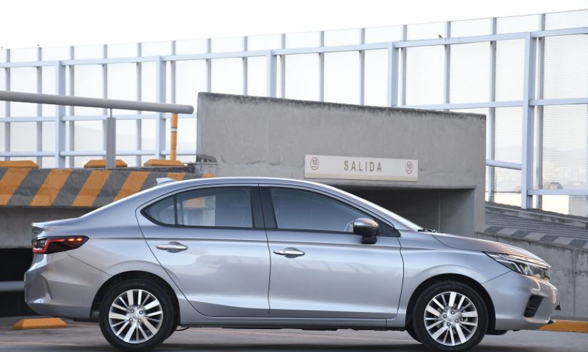 2021 Honda City 1.5 Executive Karşılaştırması