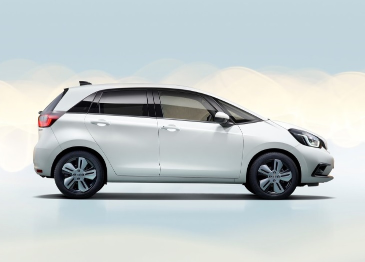 2025 Honda Jazz Hatchback 5 Kapı 1.5 (109 HP) Crosstar Executive E-CVT Teknik Özellikler, Ölçüler ve Bagaj Hacmi
