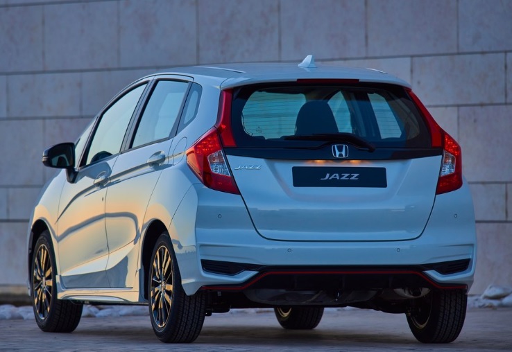 2018 Honda Jazz 1.5 Dynamic Karşılaştırması