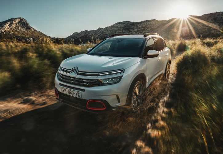 2020 Citroen C5 Aircross SUV 1.5 BlueHDi (130 HP) Feel Adventure EAT8 Teknik Özellikler, Ölçüler ve Bagaj Hacmi