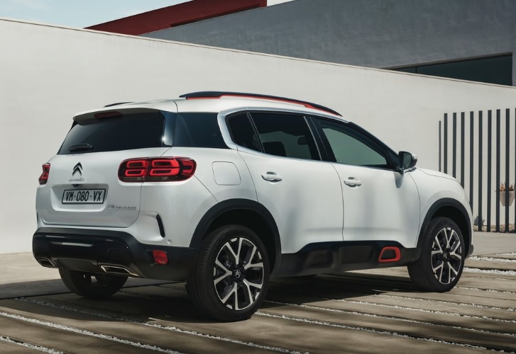 2020 Citroen C5 Aircross SUV 1.5 BlueHDi (130 HP) Feel Adventure EAT8 Teknik Özellikler, Ölçüler ve Bagaj Hacmi