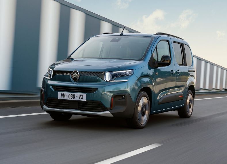 2025 Citroen Berlingo Mpv 1.5 BlueHDi (130 HP) Plus EAT Teknik Özellikler, Ölçüler ve Bagaj Hacmi