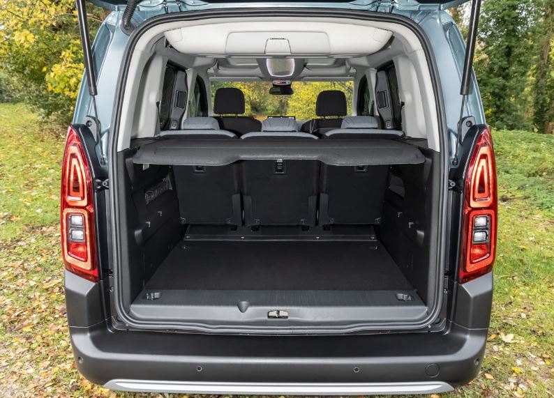 2025 Citroen Berlingo Mpv 1.5 BlueHDi (130 HP) Plus EAT Teknik Özellikler, Ölçüler ve Bagaj Hacmi