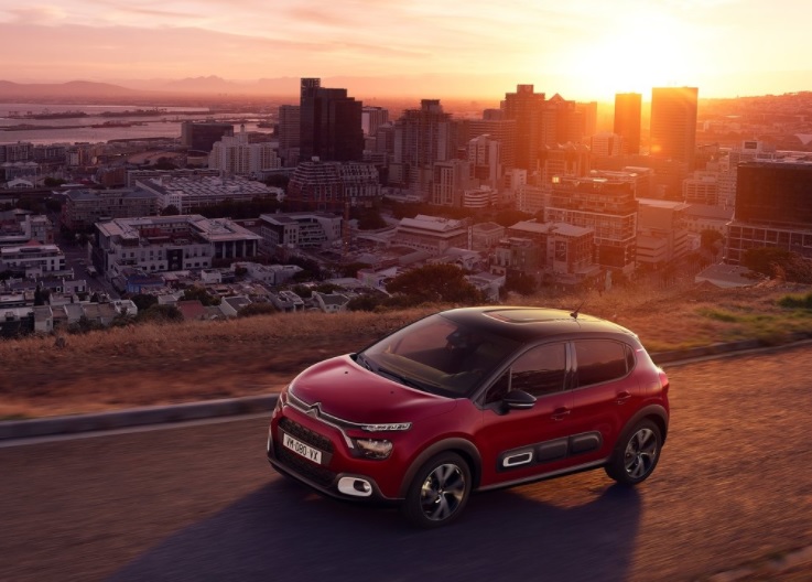 2021 Citroen C3 1.2 PureTech Feel Karşılaştırması