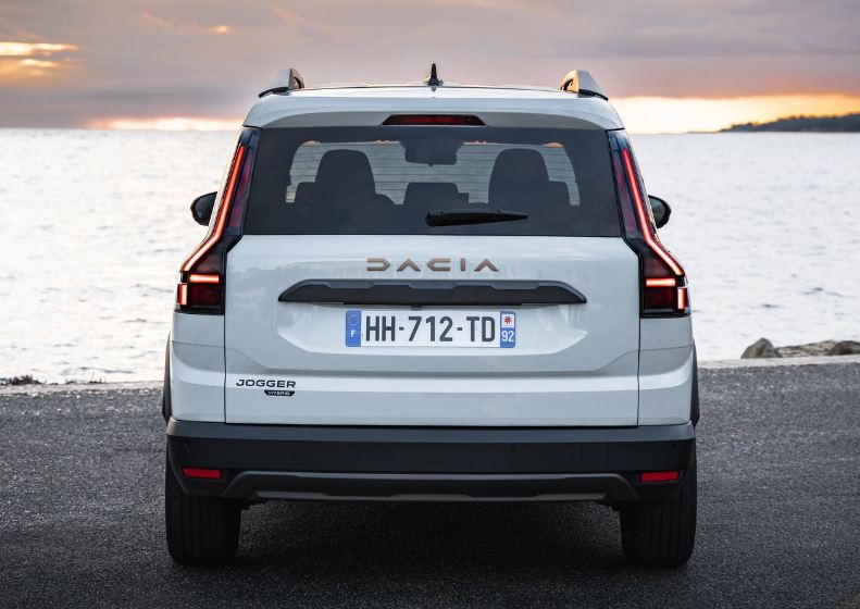 2026 Dacia Jogger 1.0 TCe 110 HP Extreme Manuel Teknik Özellikleri, Yakıt Tüketimi