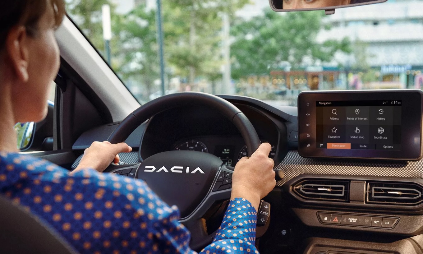 2023 Dacia Sandero 1.0 Turbo Essential Karşılaştırması