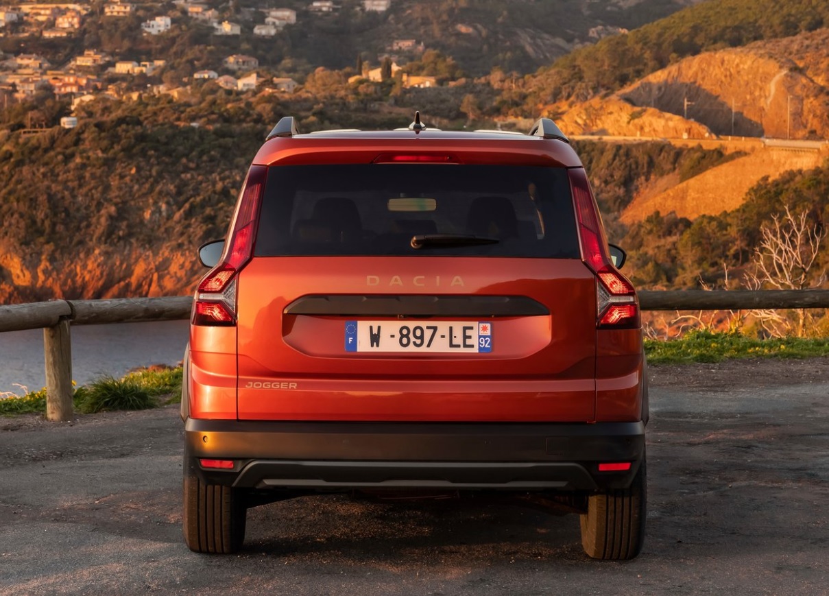 2022 Dacia Jogger 1.0 TCe 110 HP Expression Manuel Teknik Özellikleri, Yakıt Tüketimi