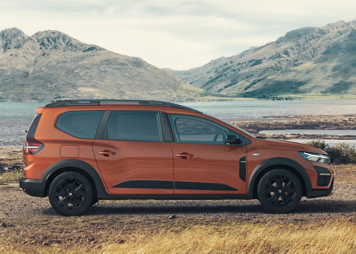 2022 Dacia Jogger SUV 1.0 TCe (110 HP) Extreme Manuel Teknik Özellikler, Ölçüler ve Bagaj Hacmi