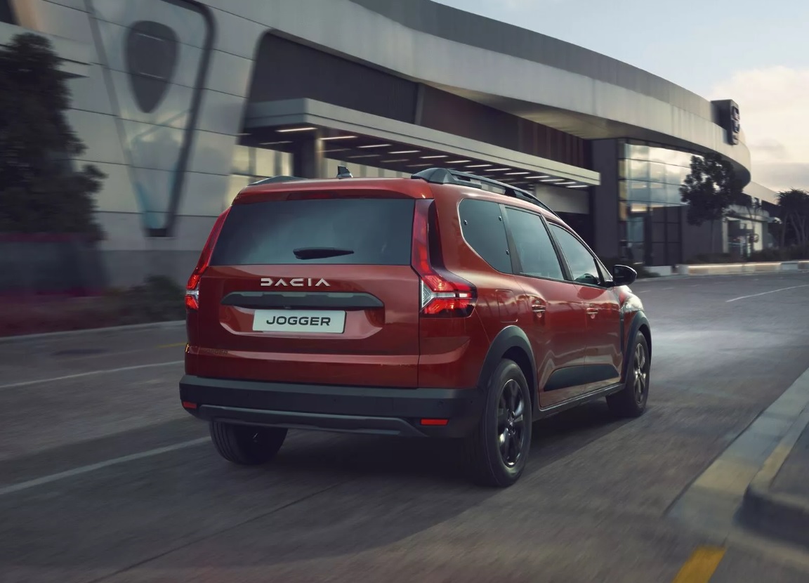 2023 Dacia Jogger 1.0 ECO Extreme Karşılaştırması