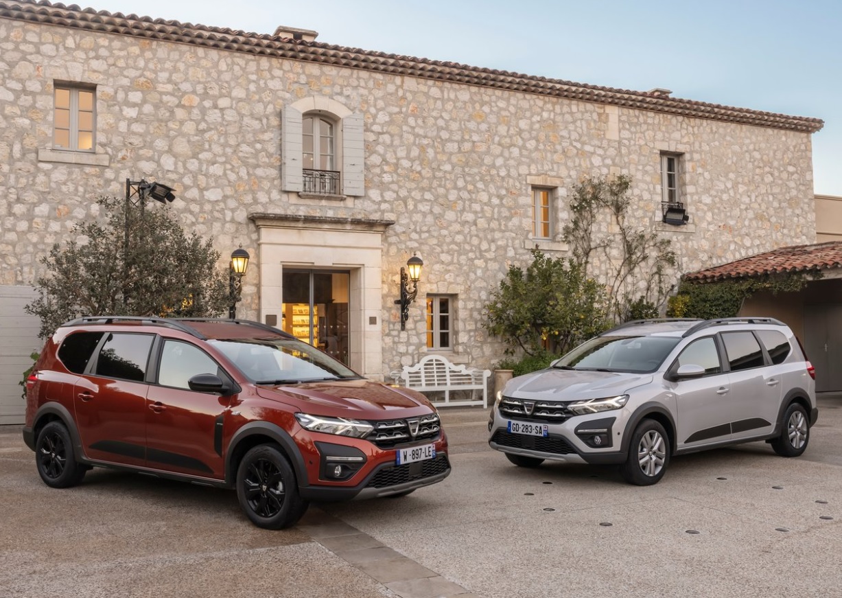 2022 Dacia Jogger SUV 1.0 TCe (110 HP) Essential Manuel Teknik Özellikler, Ölçüler ve Bagaj Hacmi