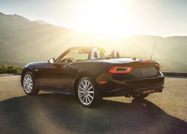 2018 Fiat 124 Spider Cabrio 1.4 (140 HP) Classica Manuel Teknik Özellikler, Ölçüler ve Bagaj Hacmi