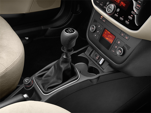 2012 Fiat Linea 1.3 Multijet 95 HP Emotion Plus Dualogic Manuel Teknik Özellikleri, Yakıt Tüketimi