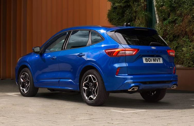 2024 Ford Kuga 1.5 EcoBoost ST-Line X Karşılaştırması