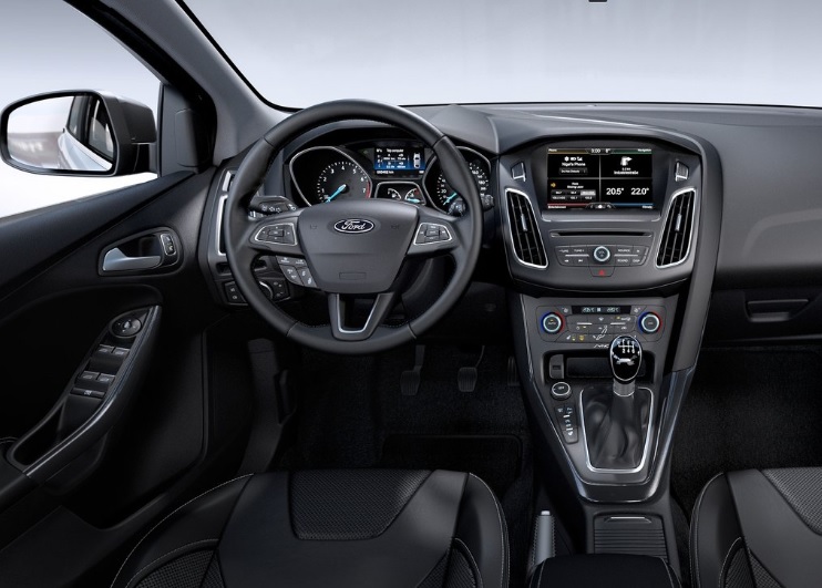 2015 Ford Focus HB Hatchback 5 Kapı 1.6 (125 HP) Style Manuel Teknik Özellikler, Ölçüler ve Bagaj Hacmi