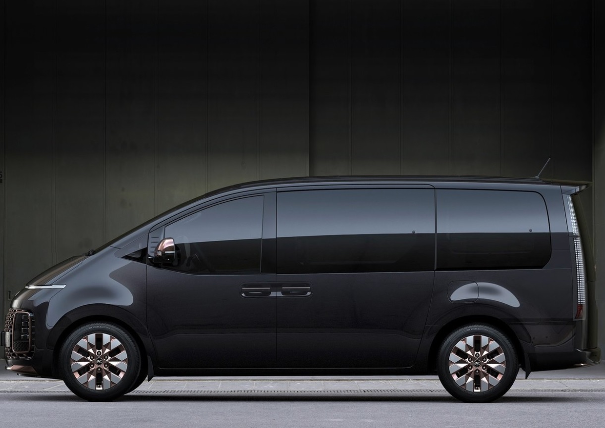 2023 Hyundai Staria Mpv 2.2 CRDi (177 HP) Elite AT Özellikleri - arabavs.com