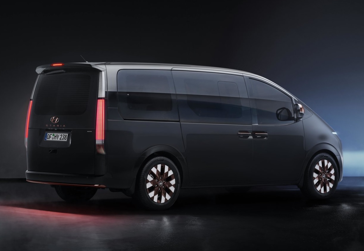 2023 Hyundai Staria Mpv 2.2 CRDi (177 HP) Elite AT Özellikleri - arabavs.com
