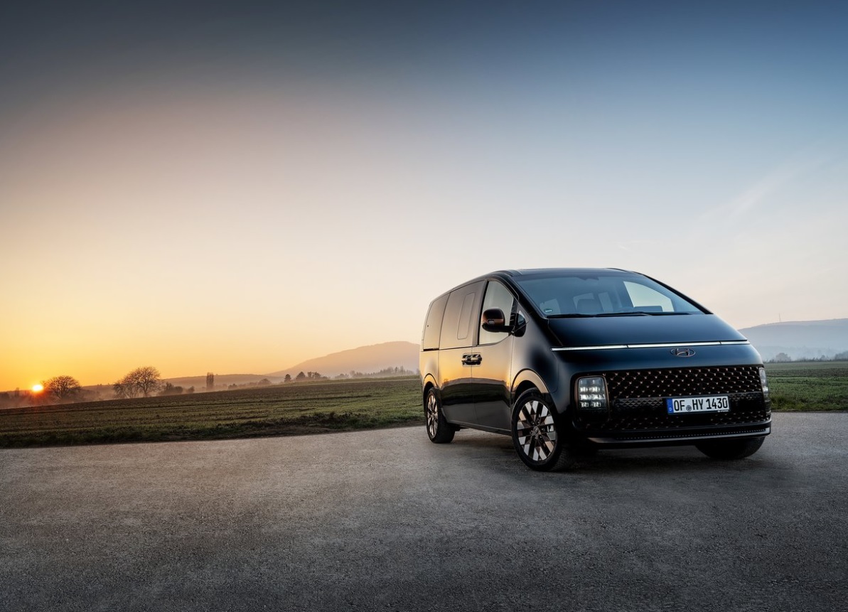2023 Hyundai Staria Mpv 2.2 CRDi (177 HP) Elite AT Özellikleri - arabavs.com