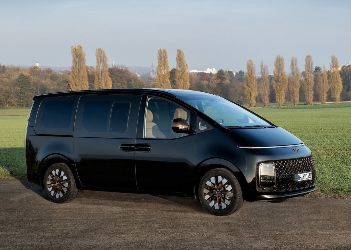 2023 Hyundai Staria Mpv 2.2 CRDi (177 HP) Elite AT Özellikleri - arabavs.com