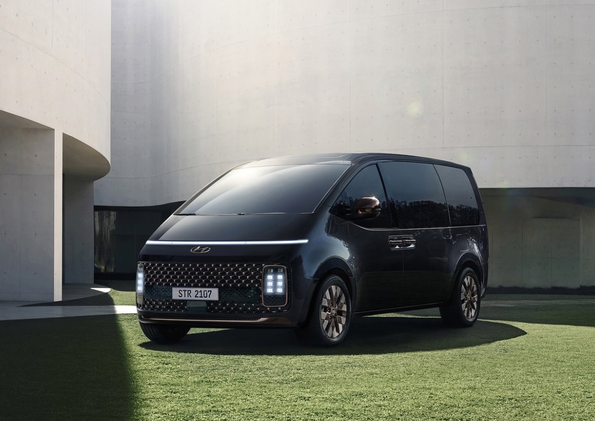 2023 Hyundai Staria Mpv 2.2 CRDi (177 HP) Elite AT Özellikleri - arabavs.com
