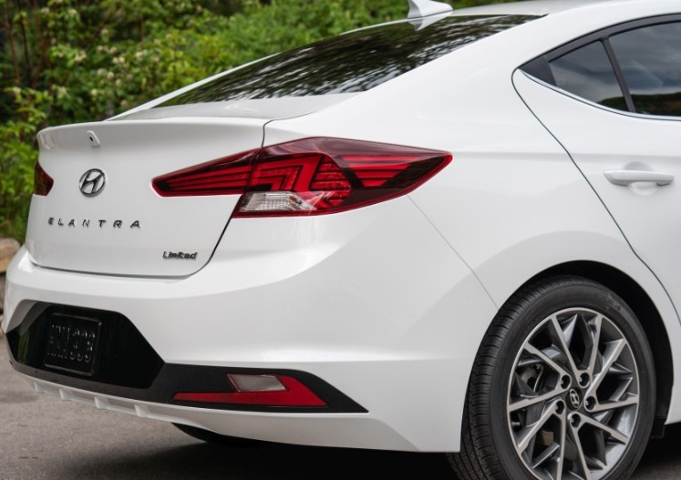 2020 Hyundai Elantra 1.6 MPi 127 HP Style Manuel Teknik Özellikleri, Yakıt Tüketimi