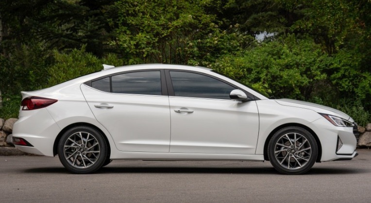 2019 Hyundai Yeni Elantra Sedan 1.6 MPI (127 HP) Style AT Teknik Özellikler, Ölçüler ve Bagaj Hacmi