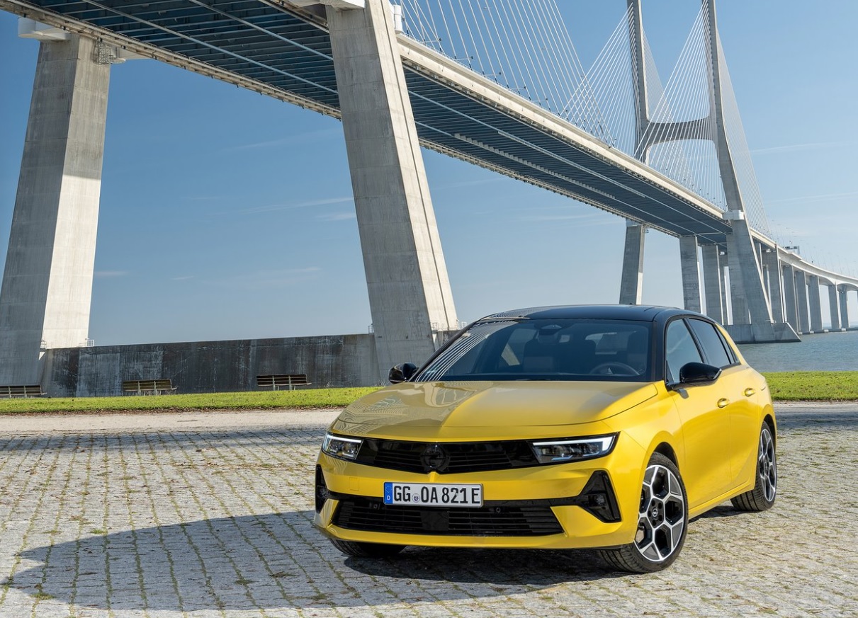 2023 Opel Astra Hatchback 5 Kapı 1.2 Turbo (130 HP) Elegance AT Teknik Özellikler, Ölçüler ve Bagaj Hacmi