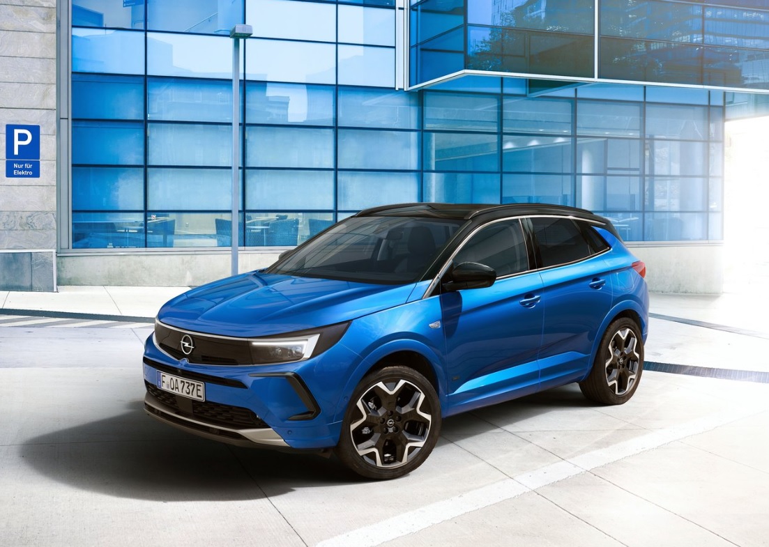 2022 Opel Grandland 1.5 Dizel Elegance Karşılaştırması