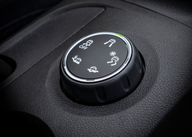 2023 Opel Crossland 1.2 Turbo Essential Karşılaştırması