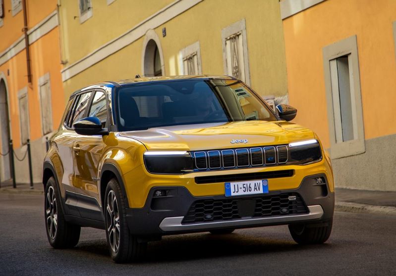 2025 Jeep Avenger SUV 1.2 (100 HP) Summit DCT Teknik Özellikler, Ölçüler ve Bagaj Hacmi