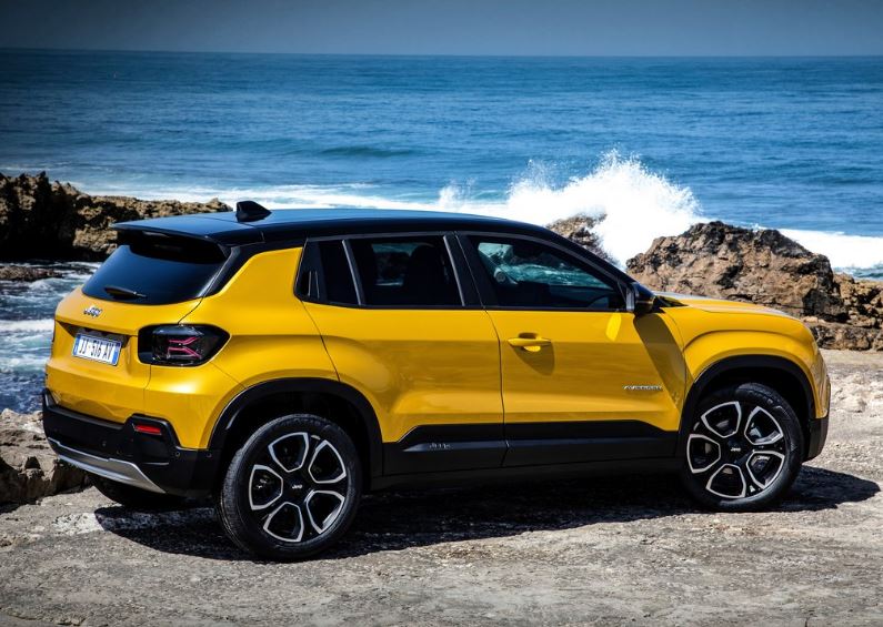 2024 Jeep Avenger 1.2 Summit Karşılaştırması