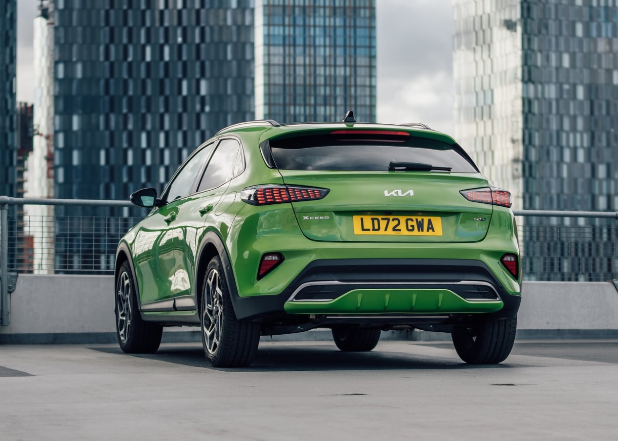 2023 Kia XCeed 1.5 TGDI Elegance Karşılaştırması