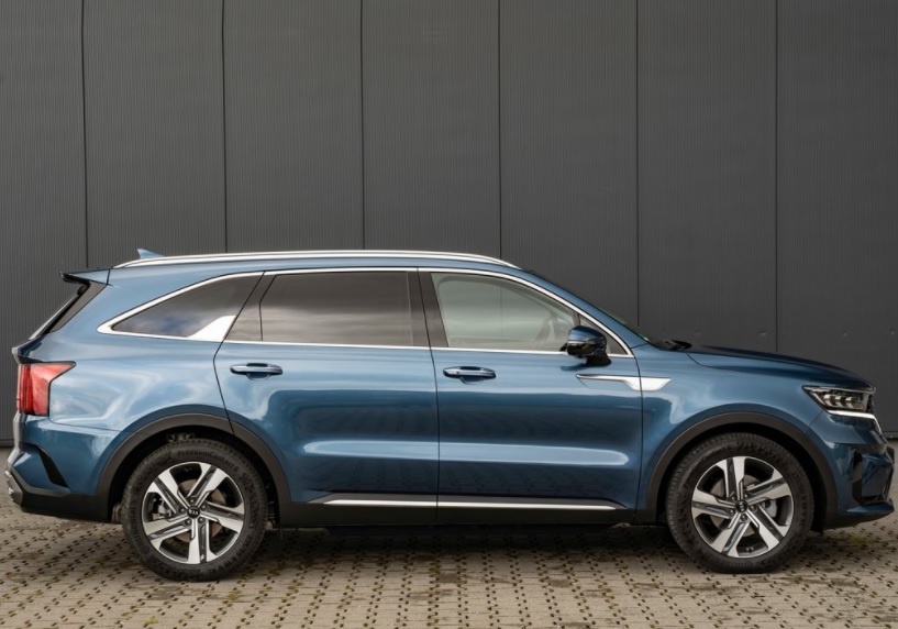 2023 Kia Sorento 1.6 Prestige Smart Karşılaştırması