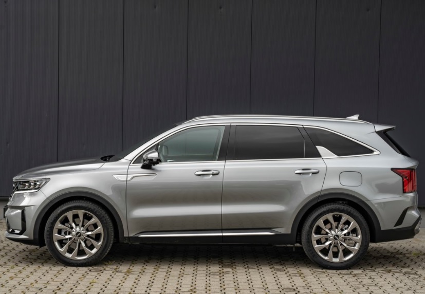 2023 Kia Sorento 1.6 Prestige Smart Karşılaştırması