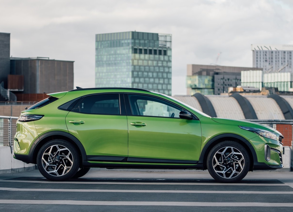 2025 Kia XCeed SUV 1.5 TGDI (140 HP) Elegance DCT Teknik Özellikler, Ölçüler ve Bagaj Hacmi