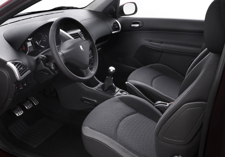 2011 Peugeot 206 Plus 1.4 HDI Comfort Karşılaştırması