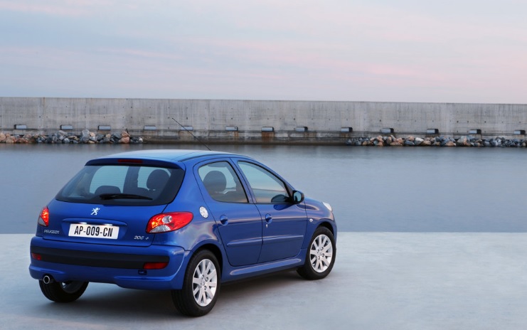 2011 Peugeot 206 Plus Hatchback 5 Kapı 1.4 (75 HP) Comfort Manuel Teknik Özellikler, Ölçüler ve Bagaj Hacmi