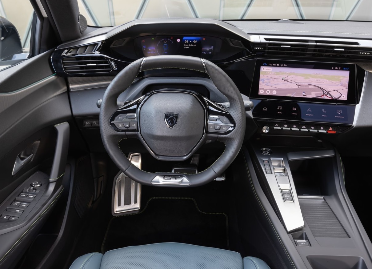 2023 Peugeot 308 1.2 PureTech GT Karşılaştırması
