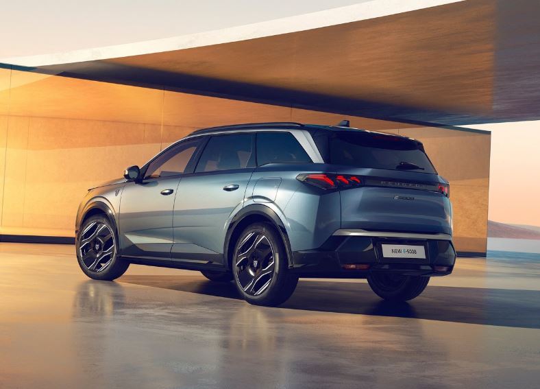 2025 Peugeot 5008 1.2 Hybrid 145 HP GT eDCS Teknik Özellikleri, Yakıt Tüketimi