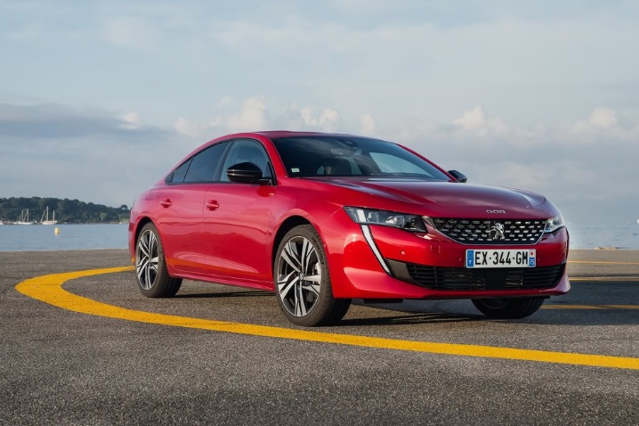 2021 Peugeot 508 1.6 PureTech GT-Line Karşılaştırması