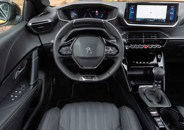 2023 Peugeot 208 1.2 PureTech GT Karşılaştırması