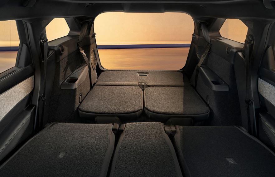 2026 Peugeot 5008 SUV 1.2 Hybrid (145 HP) Allure eDCS Bagaj Hacmi - arabavs.com