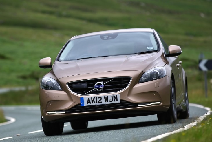 2019 Volvo V40 1.5 T3 152 HP Inscription GearTronic Teknik Özellikleri, Yakıt Tüketimi